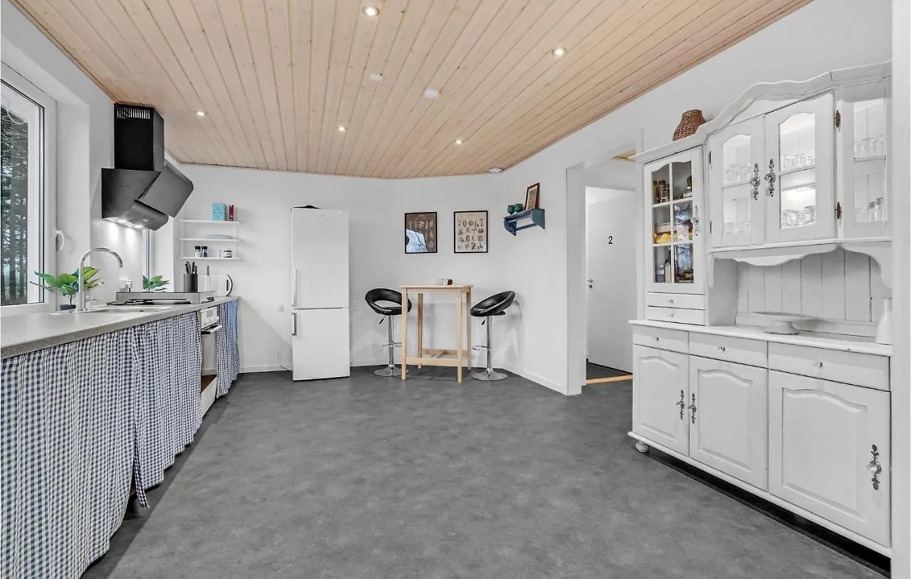 2 Bedroom Stunning Apartment In Billund Denmark