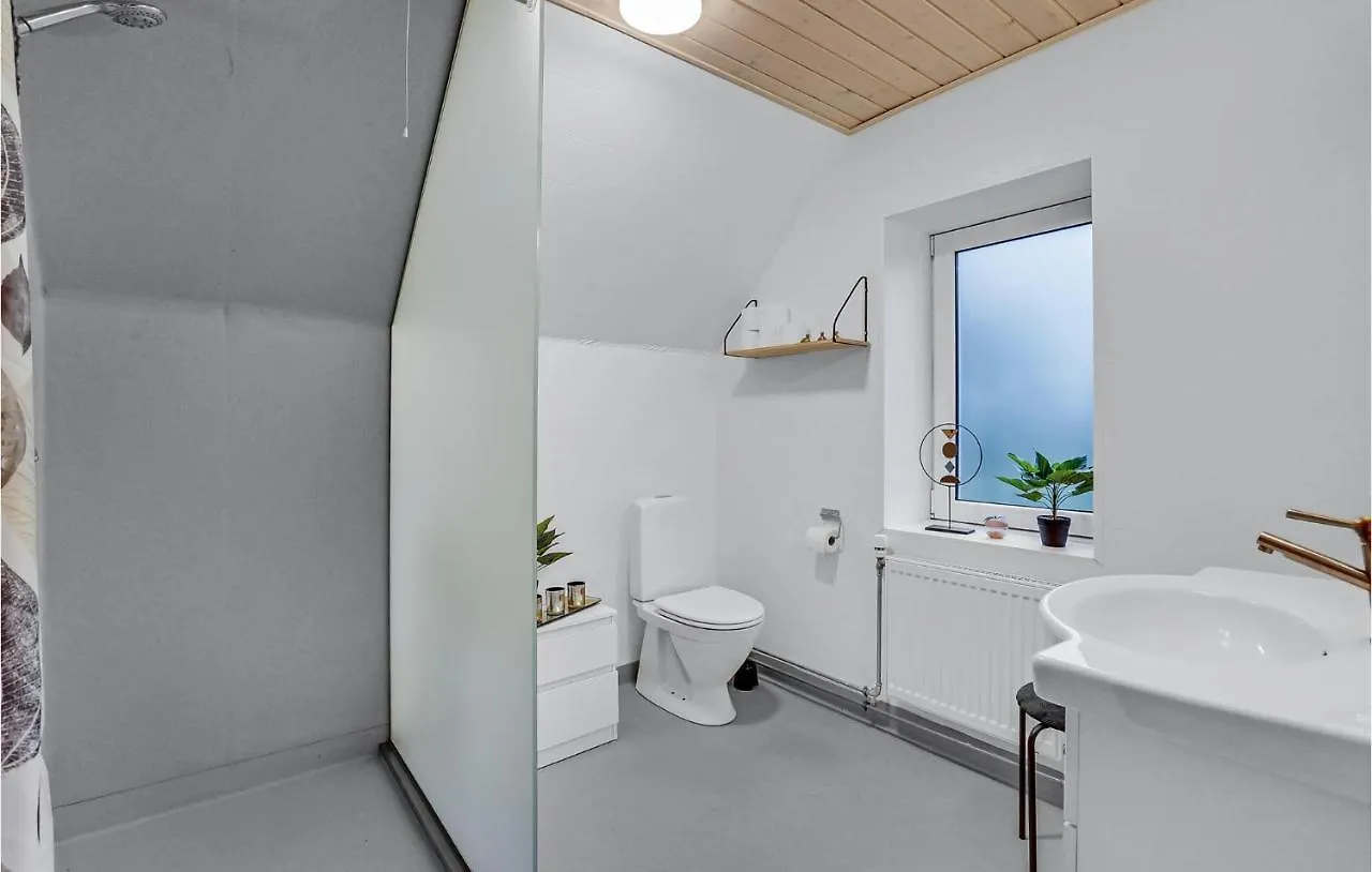2 Bedroom Stunning Apartment In Billund
